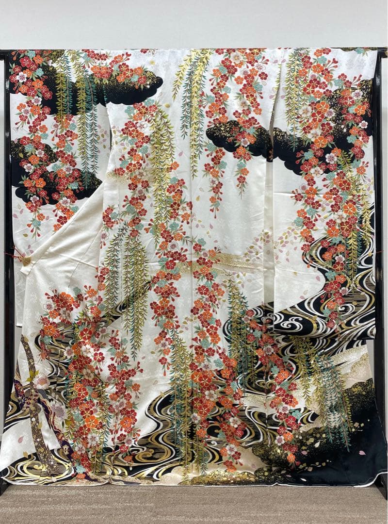 振袖 仮絵羽 舞台衣装 金駒 金彩 紋意匠 桜尽くし 正絹 未仕立て品 八掛付き