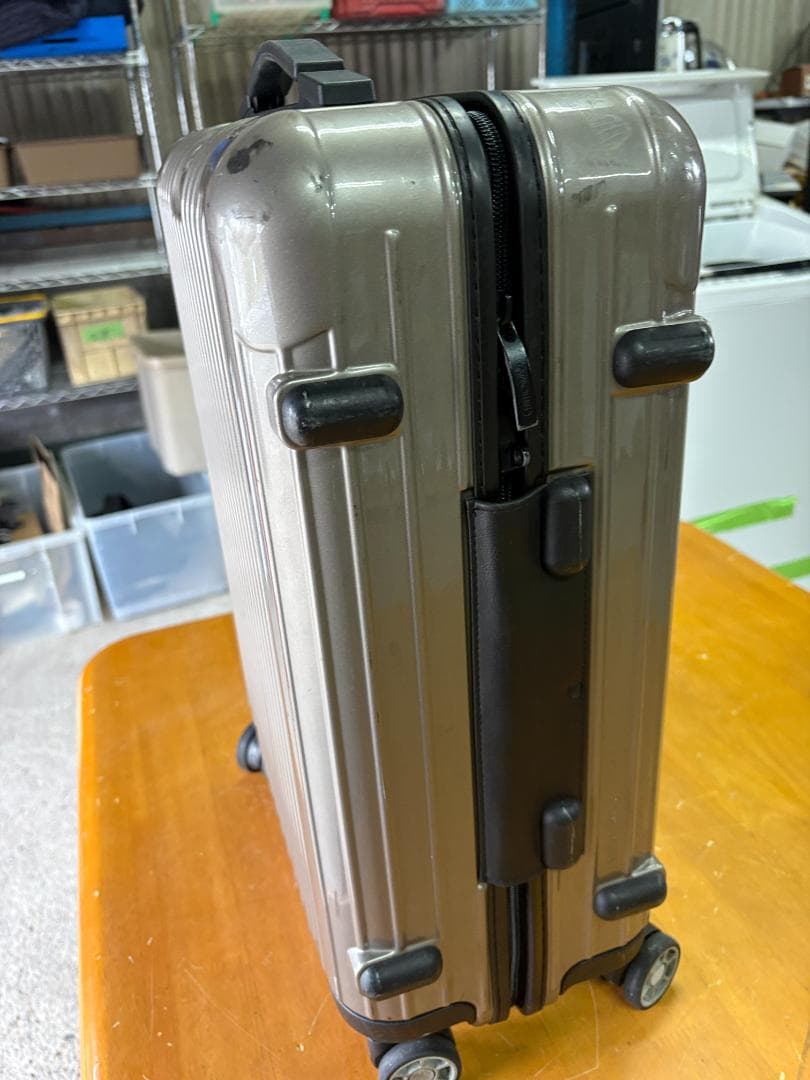 RIMOWA リモワ SALSA 4輪スーツケース 約68L 鍵なし