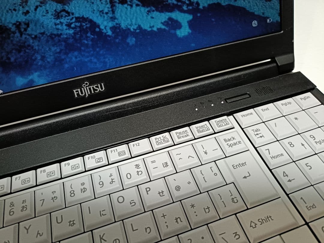 2024年 Windows11 Corei5 メモリ16GB SSD 512GB