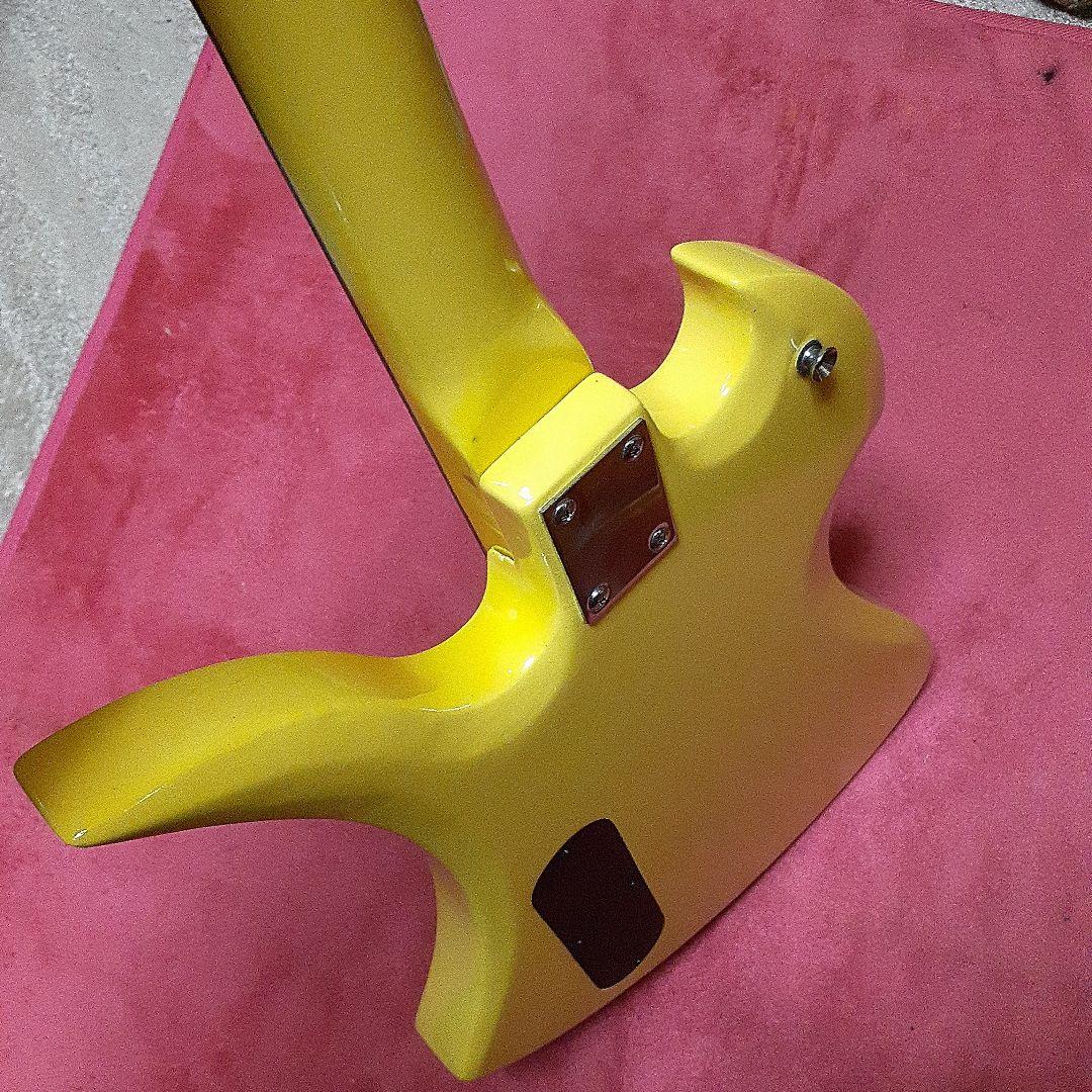 イエローハート・hideモデル。モッキンバードエレキギター。