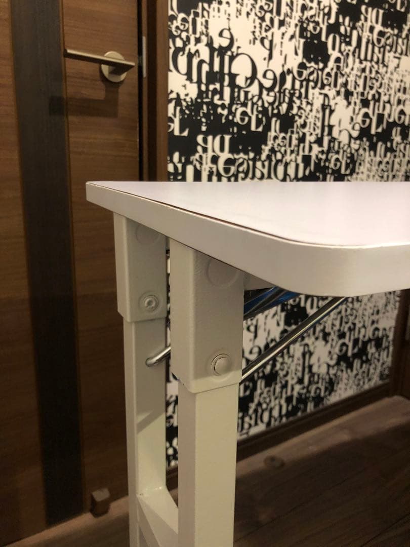 折りたたみ ネイルテーブル ホワイト