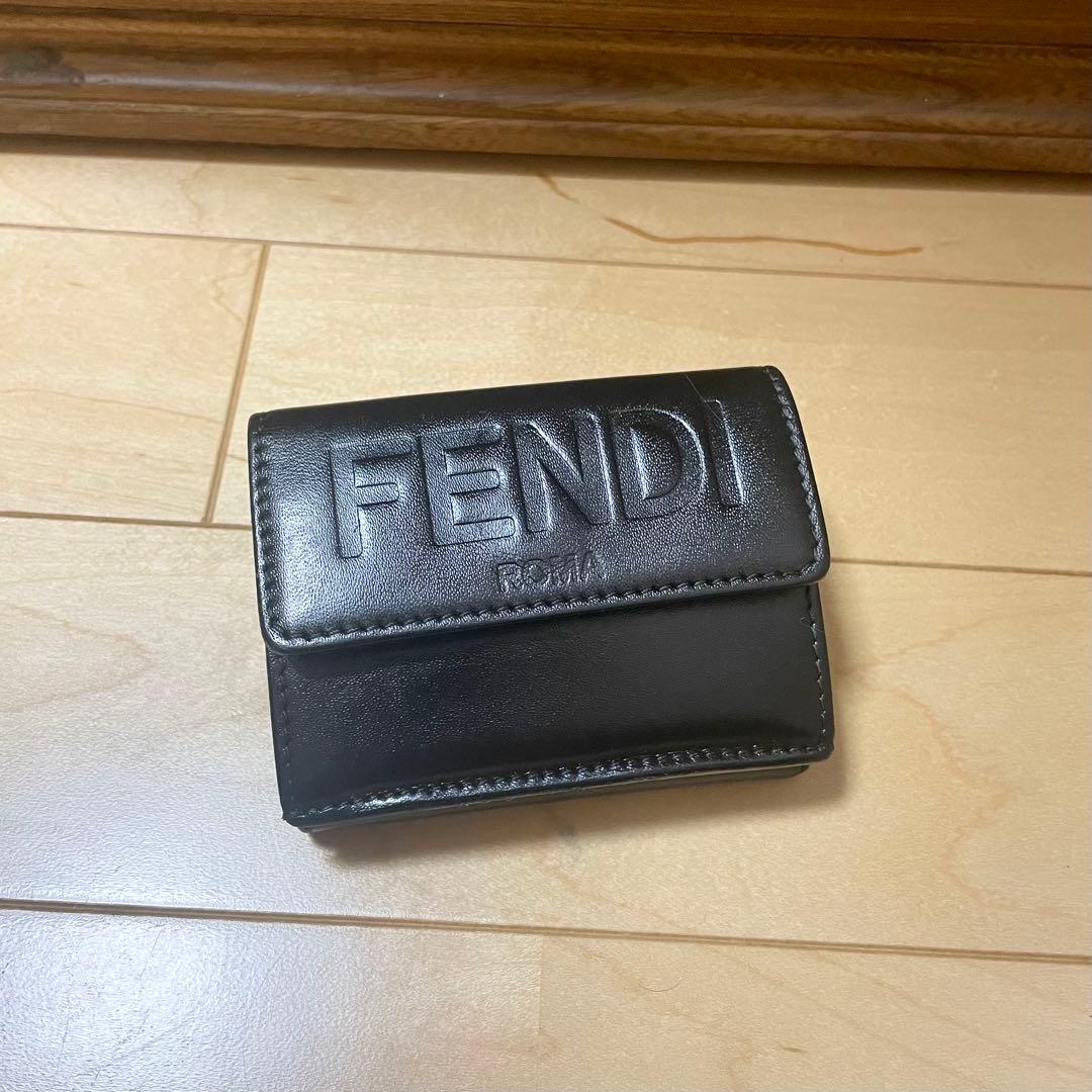 値下げ不可 FENDI 三つ折り財布