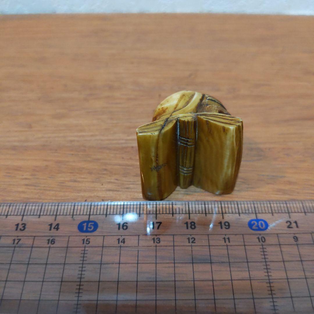 時代提げ物 七福神根付 天然素材 在銘【寿老人】高さ約3.4cm 重さ約24ｇ