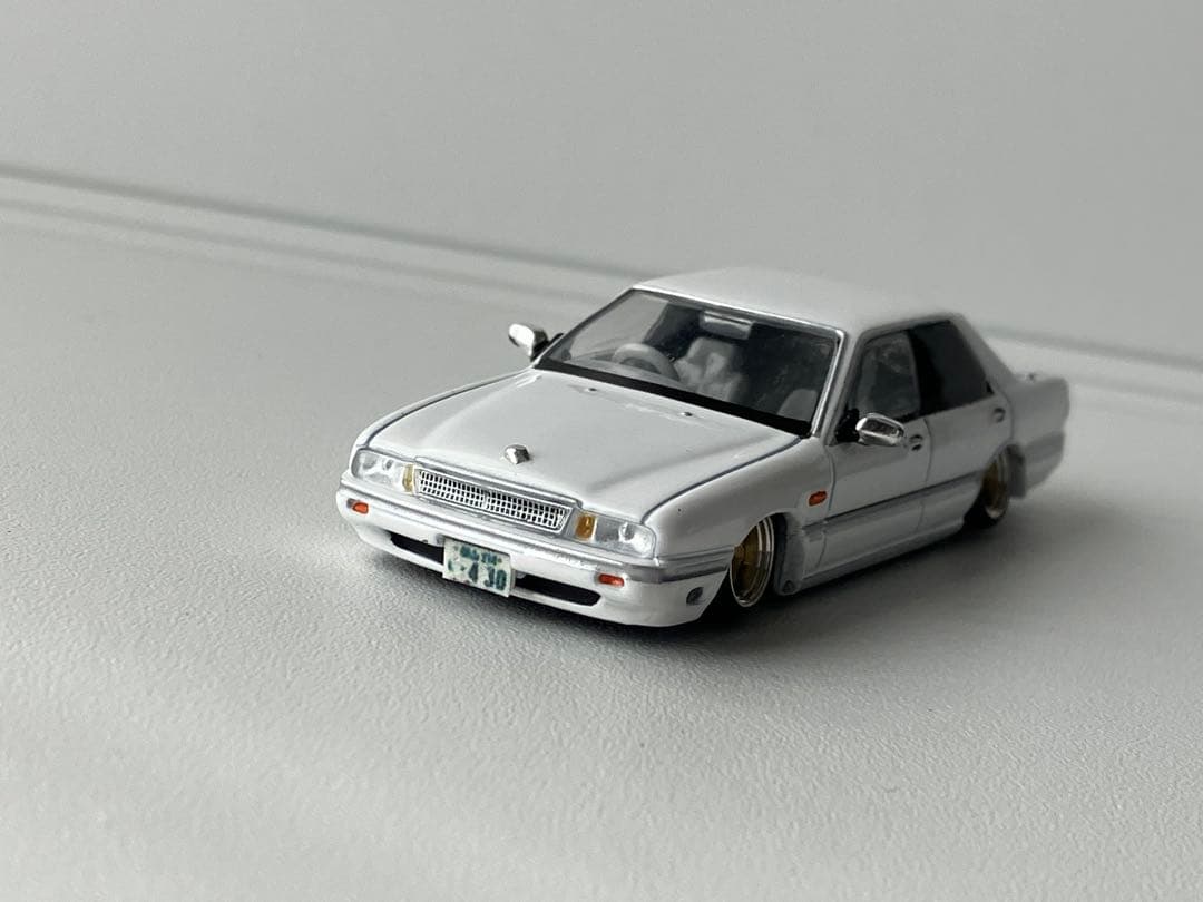 1/64 ミニカー　日産　シーマ　改造