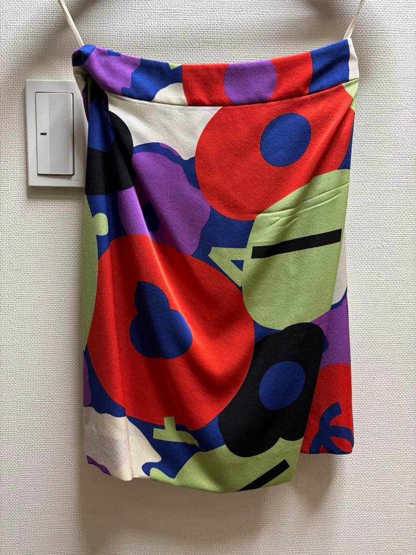 CHANEL 多色抽象花柄タイトスカート