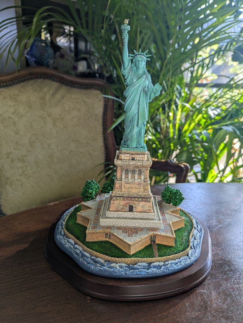 希少 公式限定品！美しい 自由の女神 像 証明書付 アメリカ
