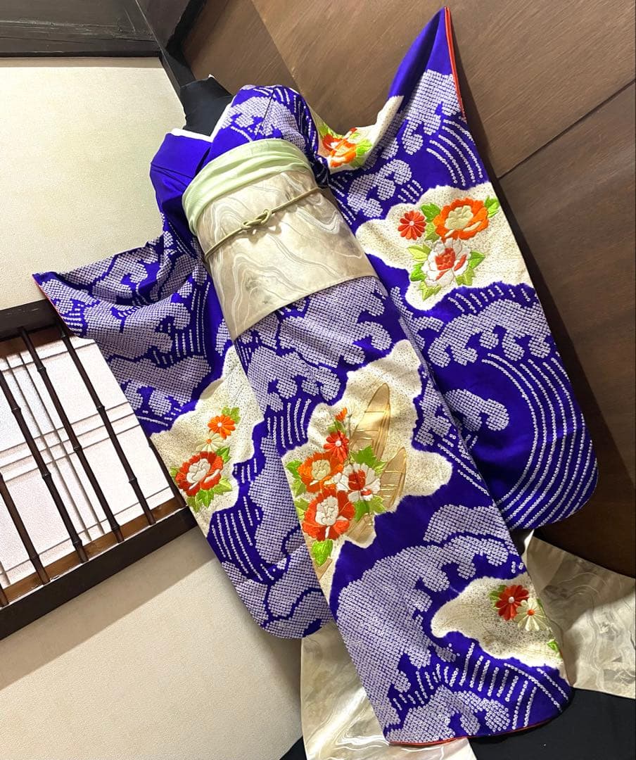 振袖 フルセット6点サイズS〜M駒刺繍　絞り　立波舟草花文　金彩　正絹