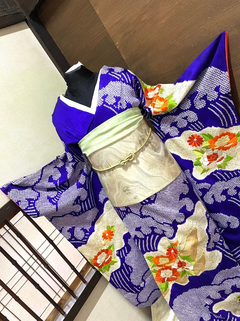 振袖 フルセット6点サイズS〜M駒刺繍　絞り　立波舟草花文　金彩　正絹