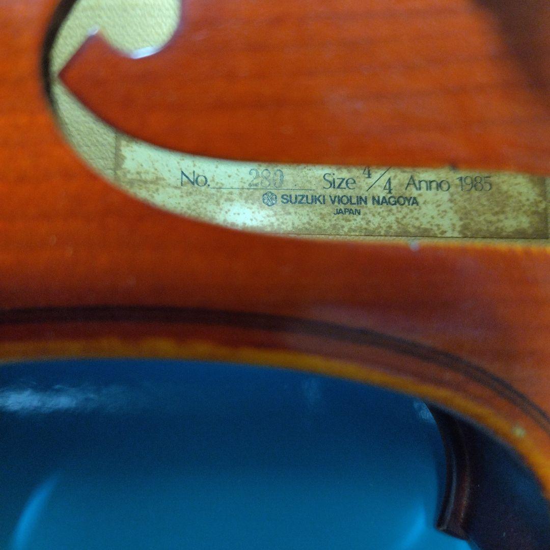 ♥特価♥スズキバイオリン4/4 品番280♥弓ケ―ス松脂調子笛(ピッチパイプ)付