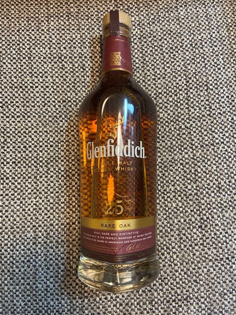 ウイスキー Glenfiddich 25 Year Old Rare Oak