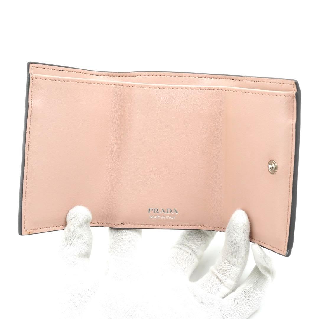 ✨未使用に近い✨　PRADA ミニ財布　サフィアーノレザー　バイカラー　三つ折り