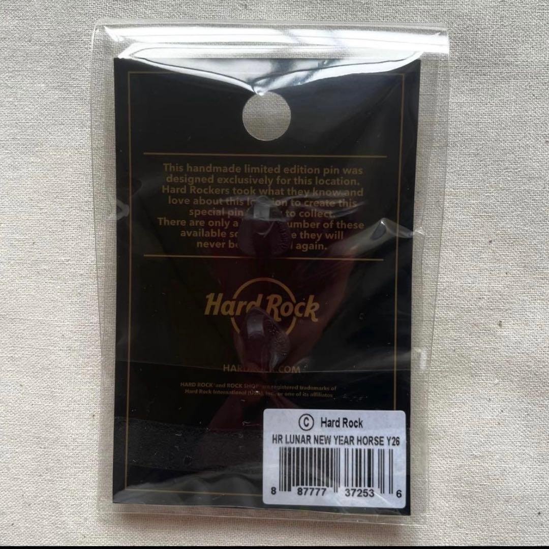 【海外店舗限定 】 HardRockCafe2026馬horse午NYピンバッジ