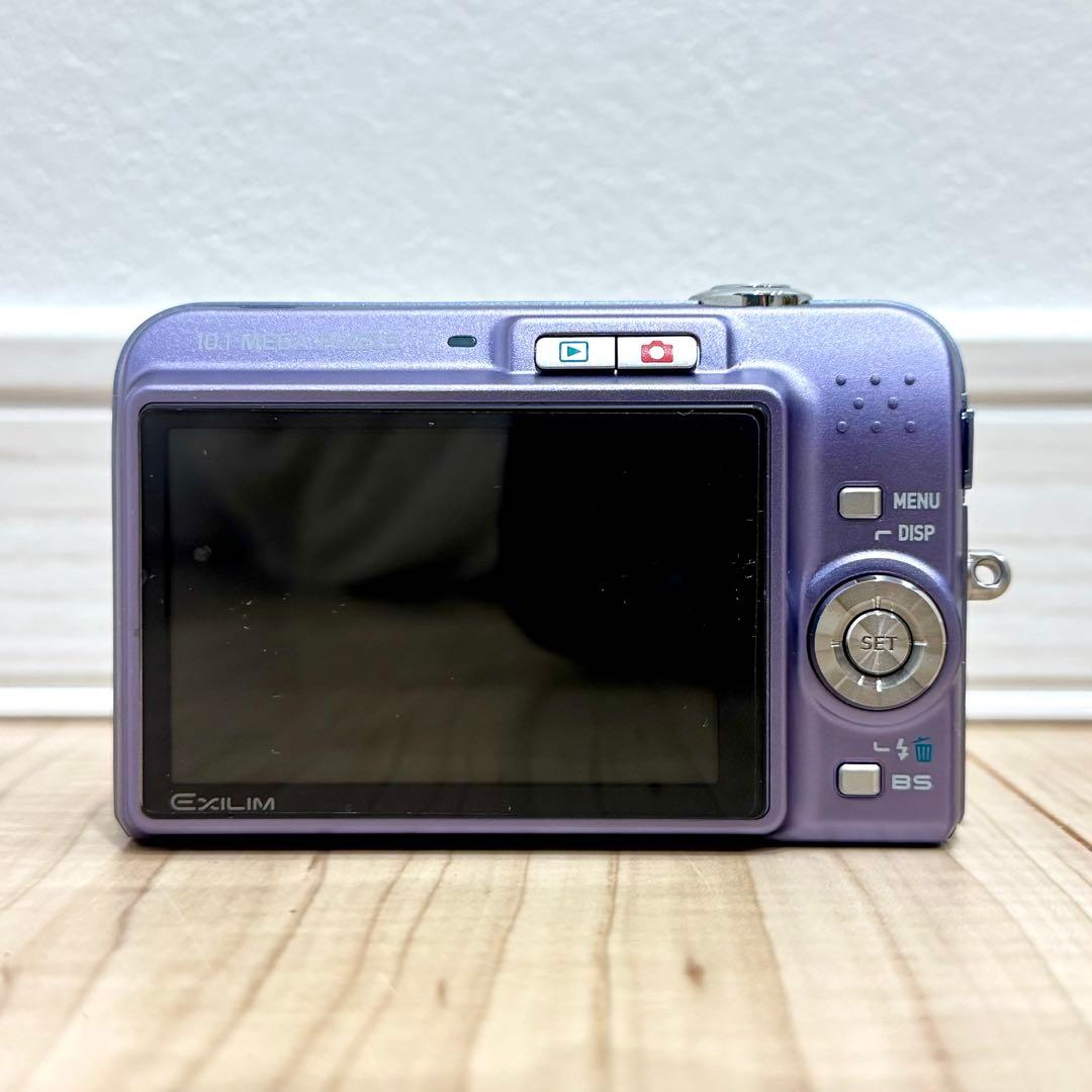 【希少カラー】　CASIO EXILIM EX-Z1050 デジカメ　　コンデジ