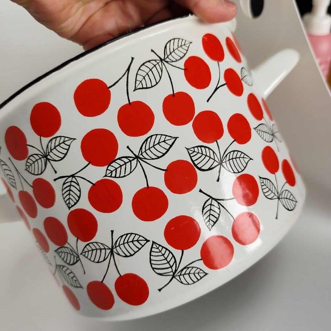 レア　フィネル　Finel チェリー　ポット　琺瑯　ホーロー　北欧　さくらんぼ