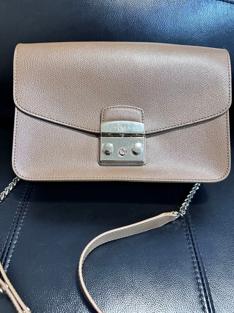 FURLA ベージュ ハンドバッグ　　値下げ不可！