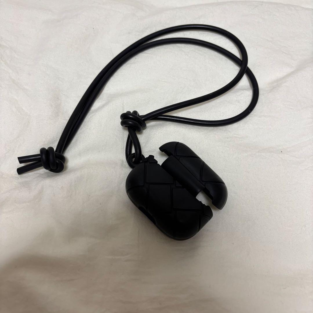 ボッテガヴェネタ AirPodsケース