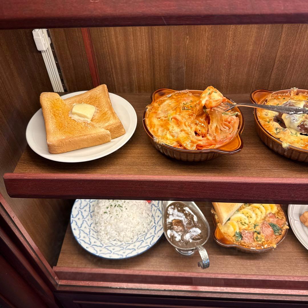 洋食店メニュー商品ケース　　 (実物大)食品サンプルセット￼