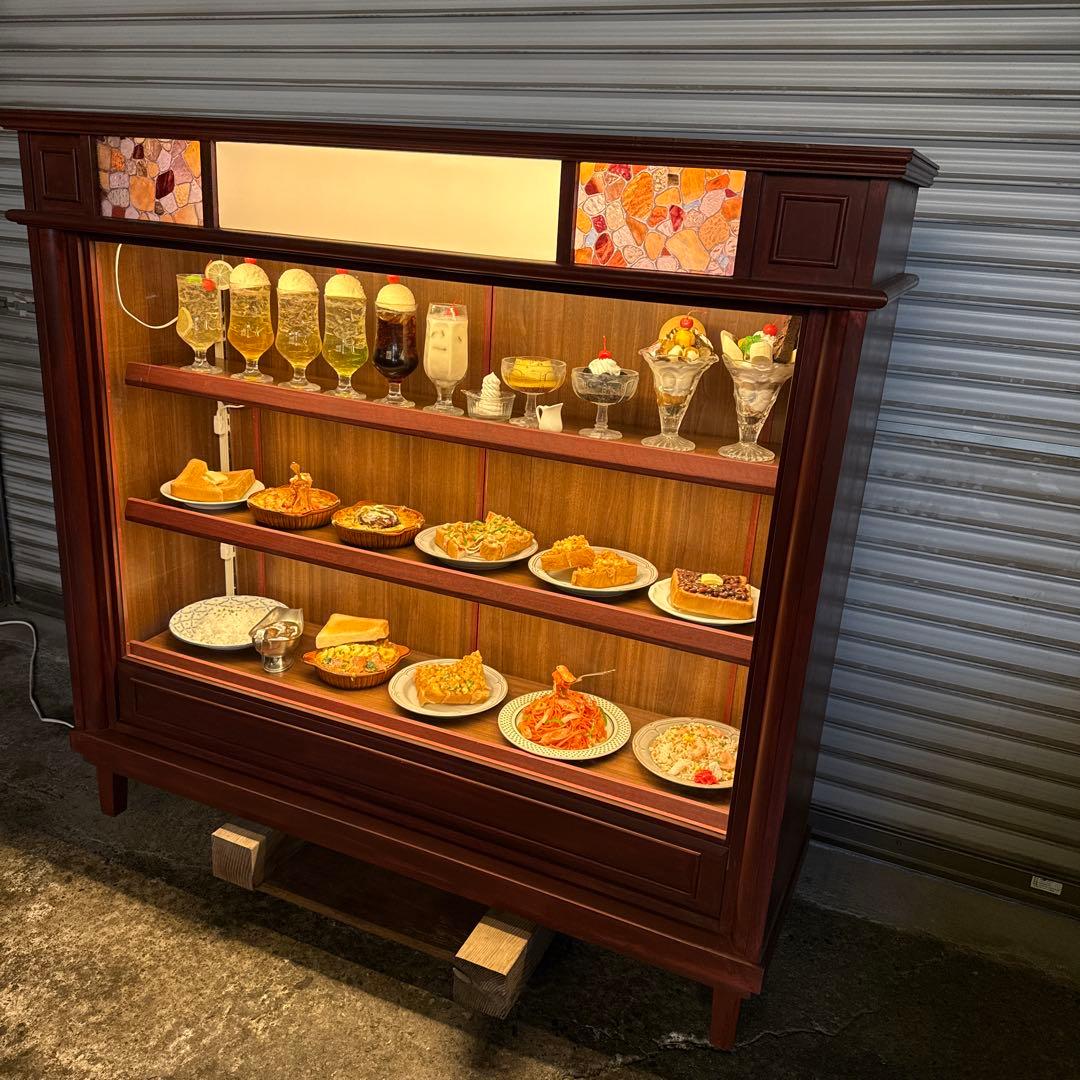 洋食店メニュー商品ケース　　 (実物大)食品サンプルセット￼
