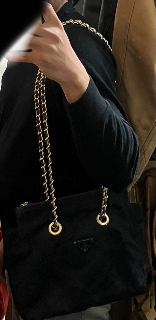 PRADA キルティングナイロンバッグ ブラック