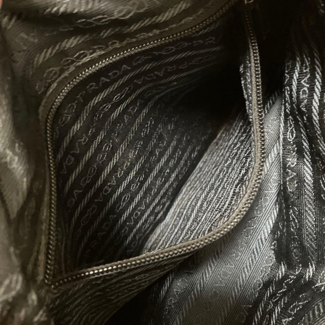 PRADA キルティングナイロンバッグ ブラック