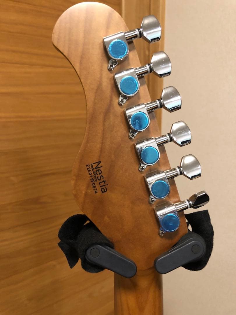 Eris.エレキギター ストラトキャスタータイプ