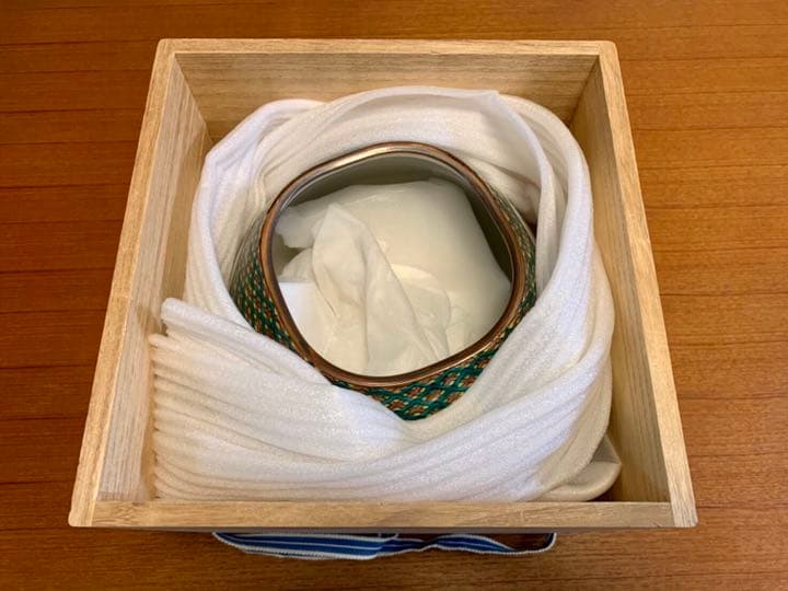 【三ツ井為吉作】九谷焼 色絵花鳥 壺