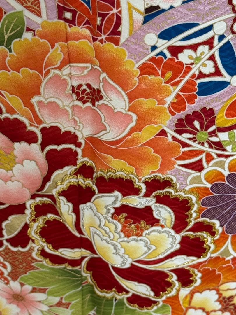 ｒ*ｕ様 裄７２ｃｍ　豪華　４点セット　花車に毬模様　刺繍振袖