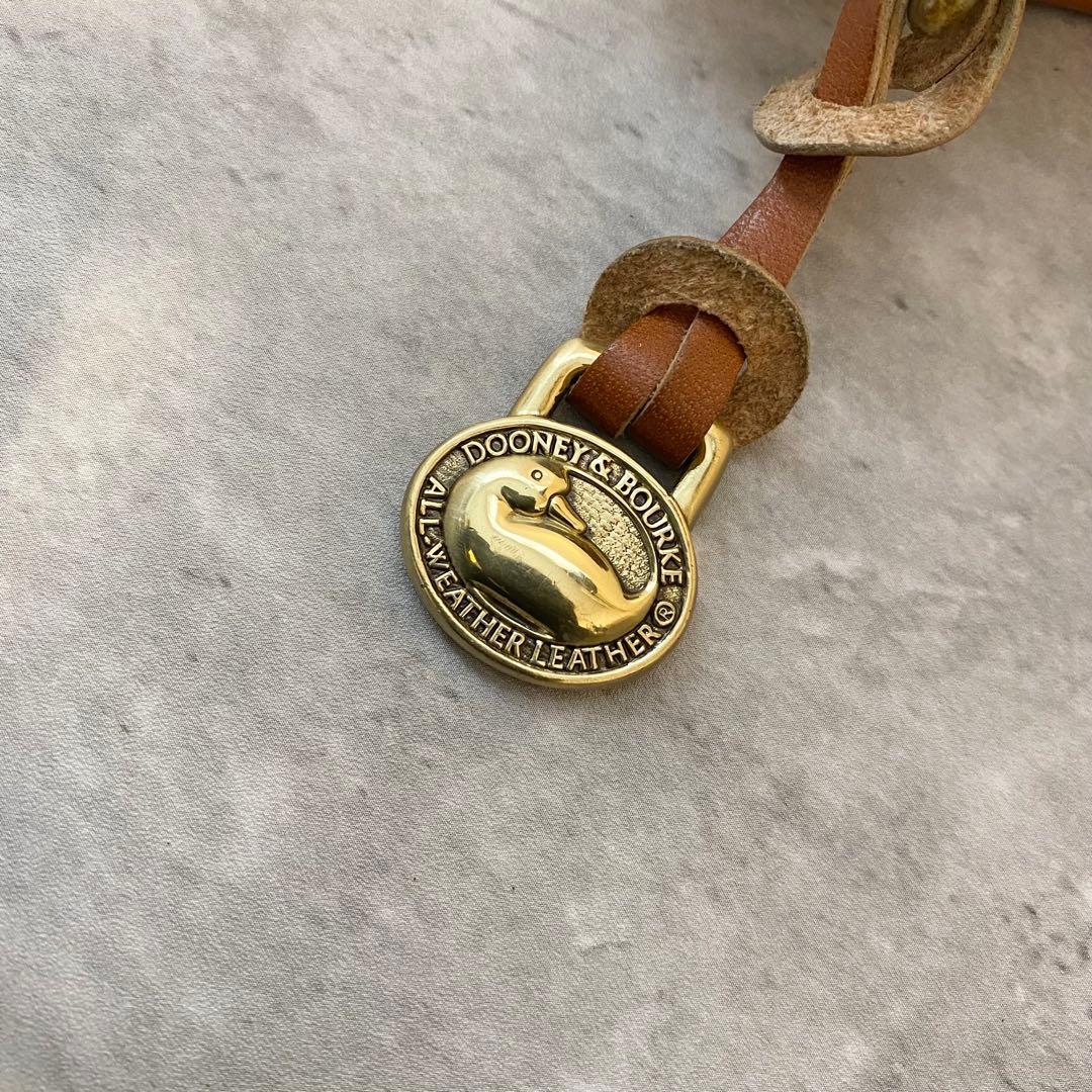 【極美品】ドゥーニー&バーク ショルダーバッグ ポシェット ビッグロゴ レザー