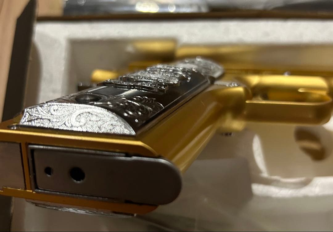 SCW ゴールド エアソフトガン コルトスタイル