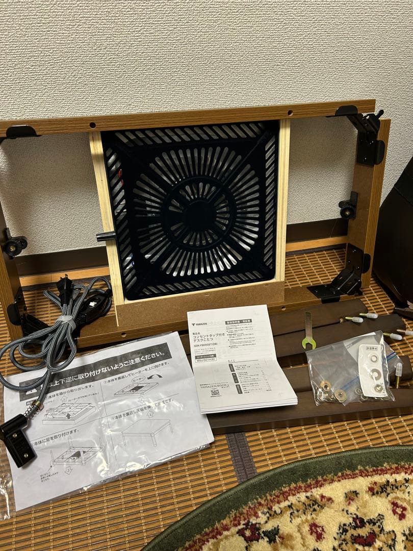 値下げ！こたつテーブルハイタイプコンセント付き