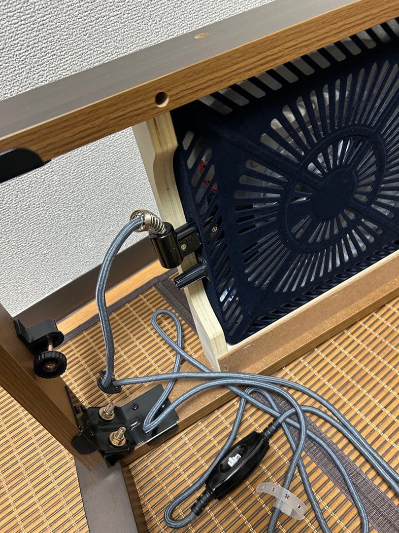 値下げ！こたつテーブルハイタイプコンセント付き