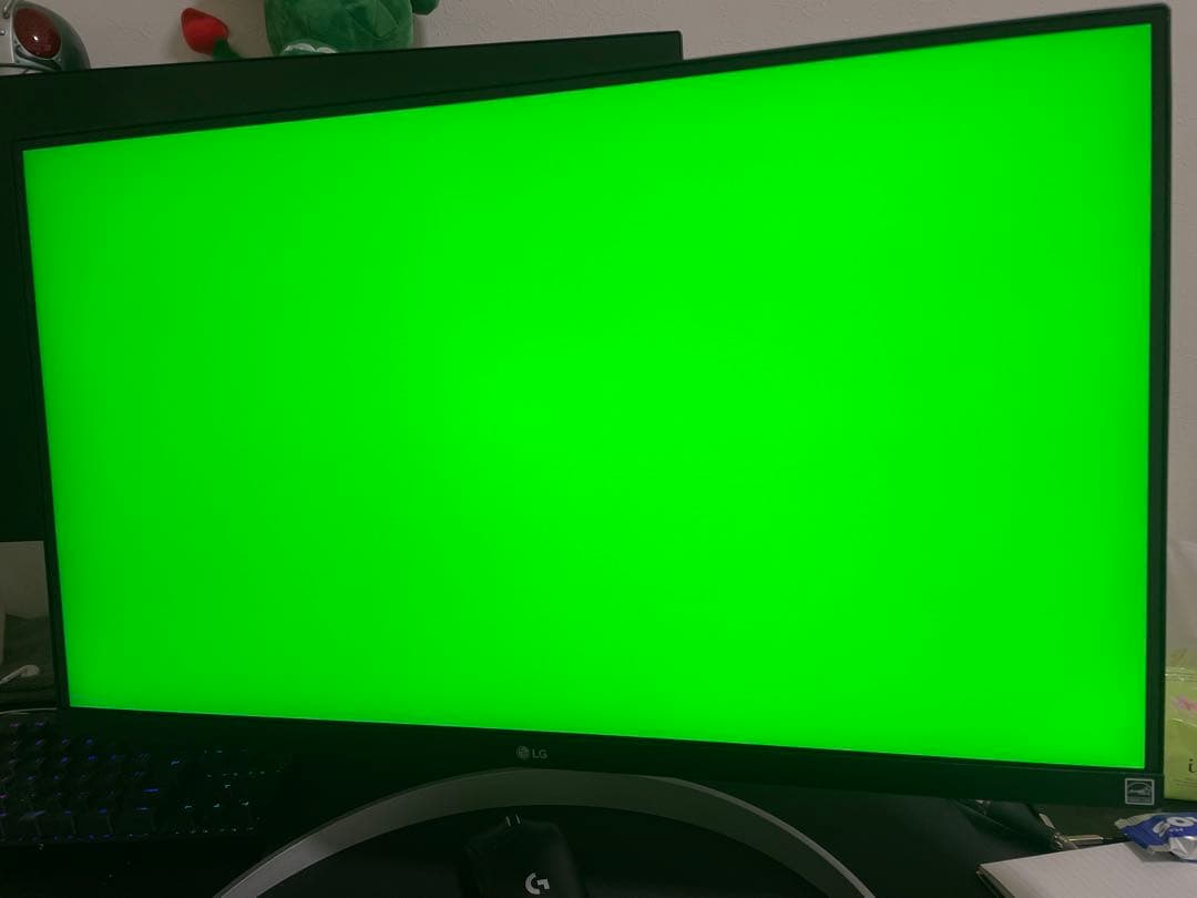 4K 27インチ 60fpsゲーミングモニター