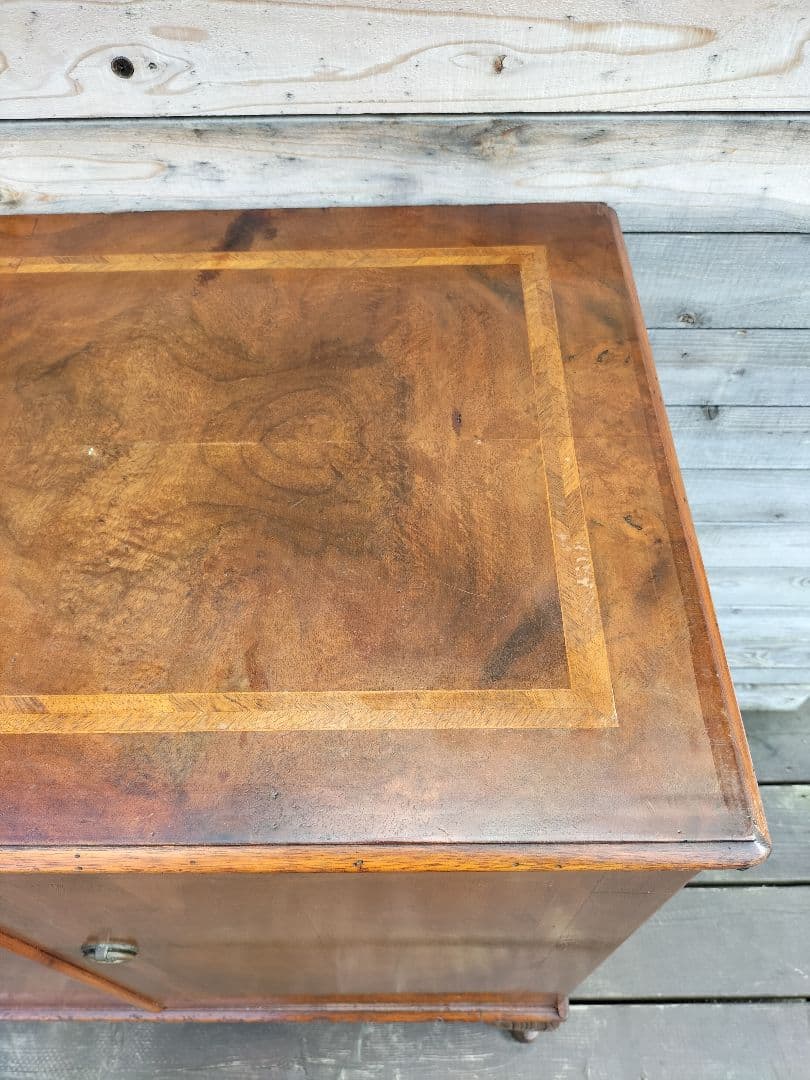 M♦n送料込 英国イギリスアンティーク　サイドボード 猫脚