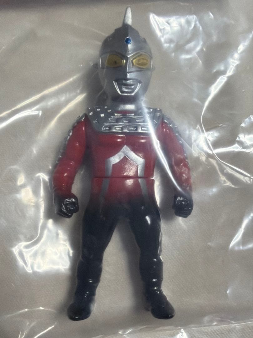 MAX TOYマックストイ ウルトラセブン 円谷プロ　ミニソフビ怪獣倉庫シリーズ