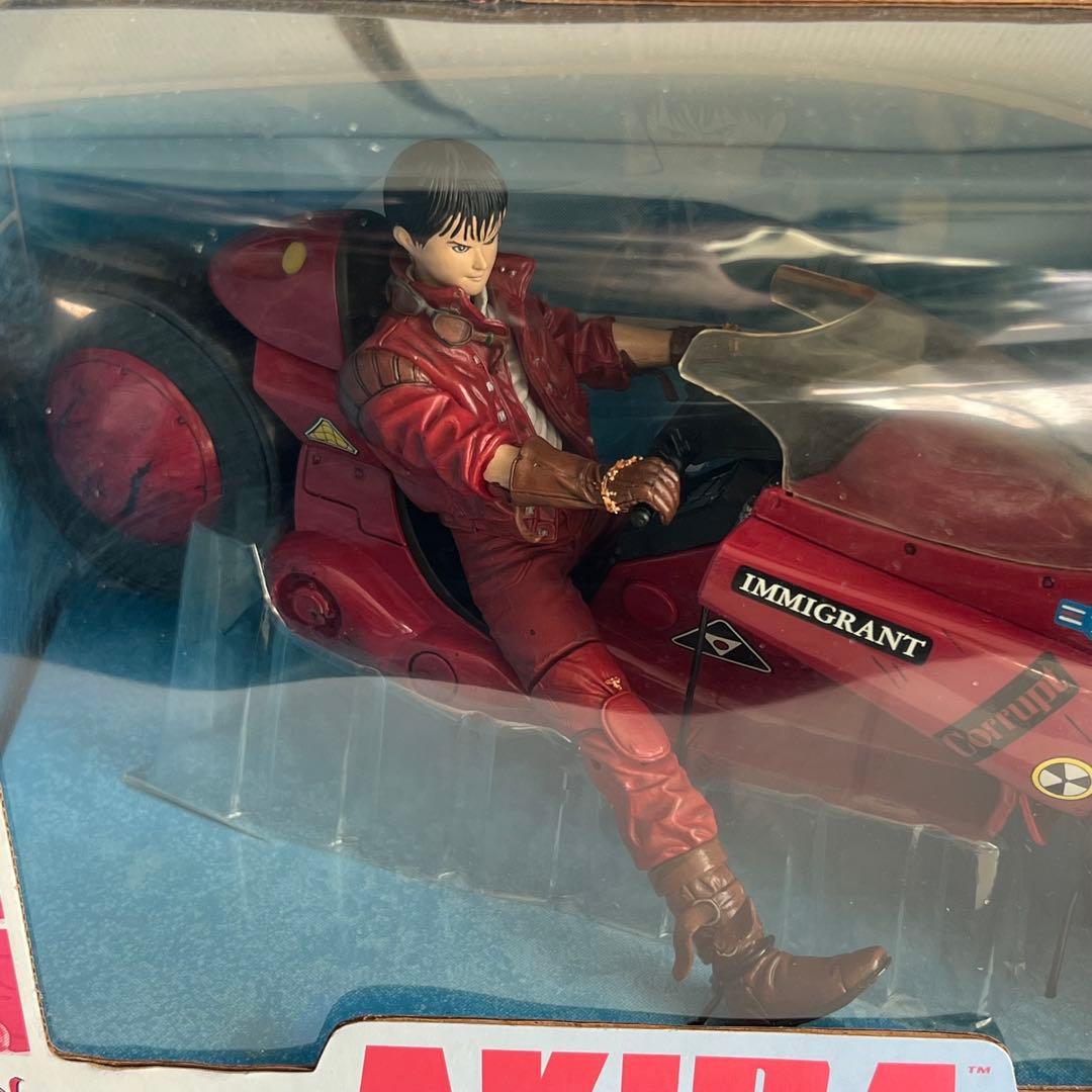 【未開封】マクファーレントイズ AKIRA アキラ 金田 フィギュア＆バイク