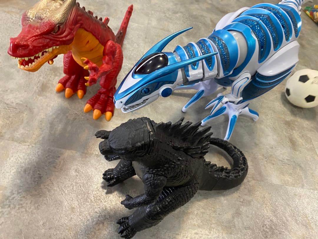 恐竜系　おもちゃ　3体　大きい