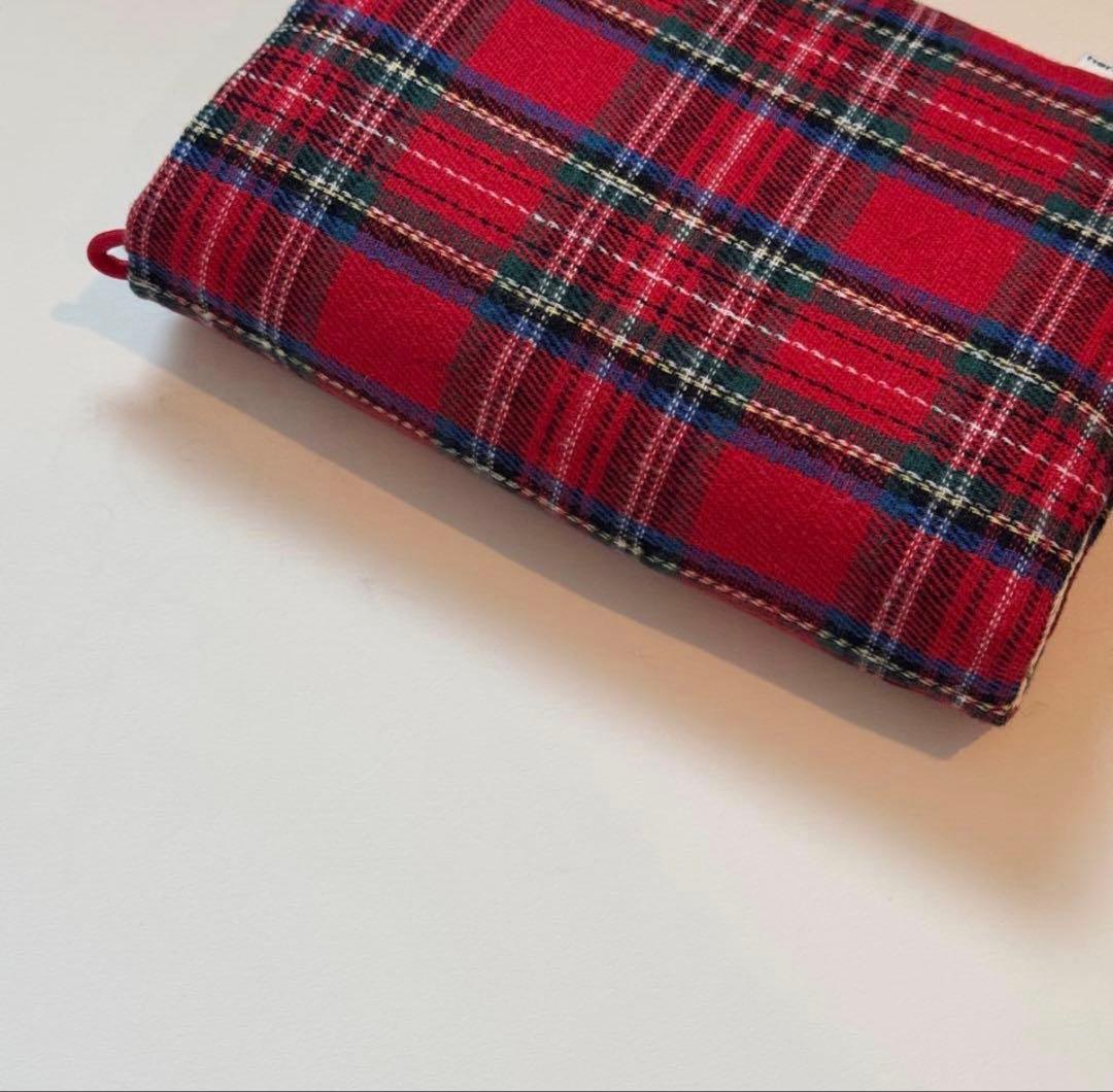 バインダーカバー　赤チェック　クリスマス　A6 韓国　貯金