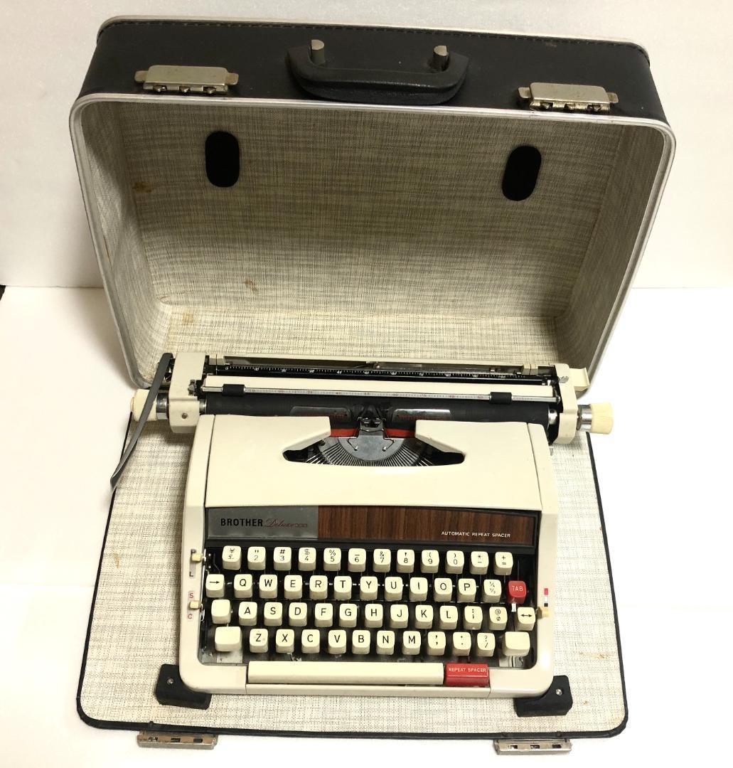 タイプライター　BROTHER (ブラザー)ヴィンテージ品、動作状態良好、日本製