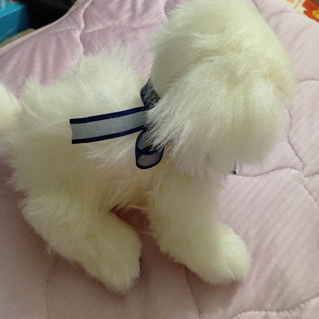 ホワイトぬいぐるみ犬 リボン付き
