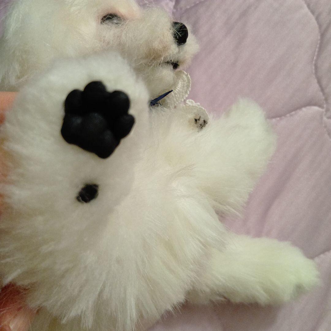 ホワイトぬいぐるみ犬 リボン付き