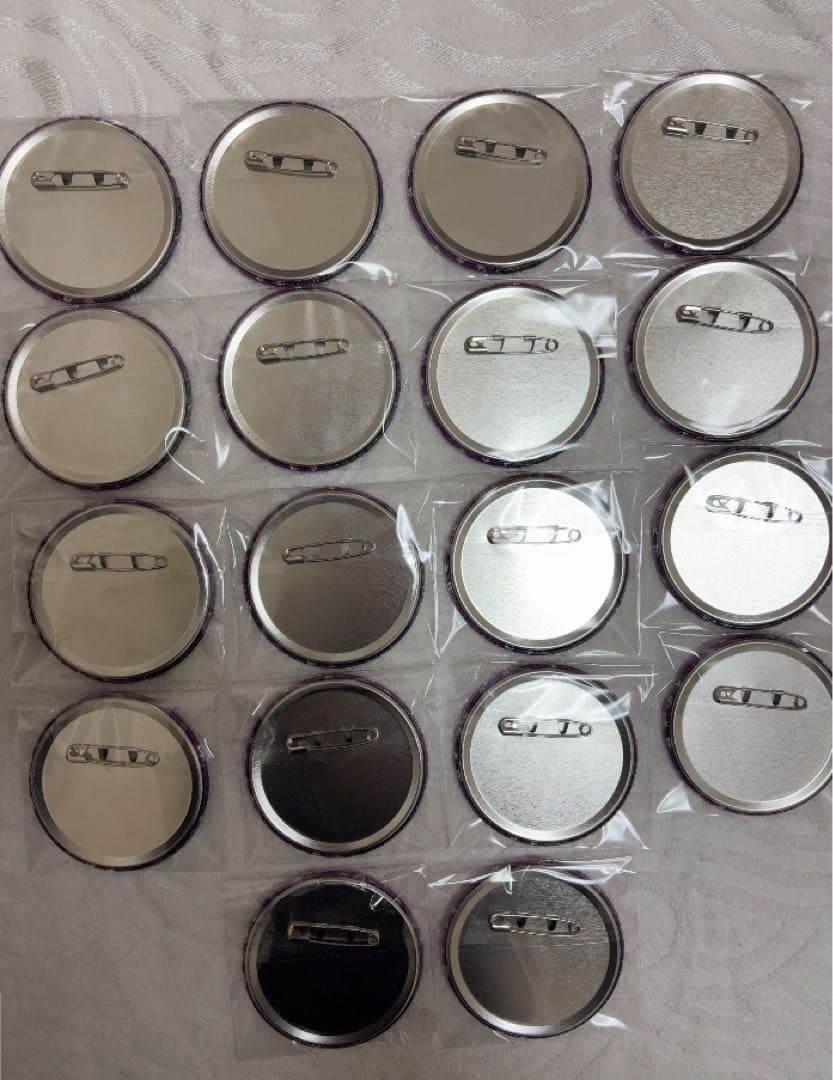 東方仗助缶バッジ18個セット