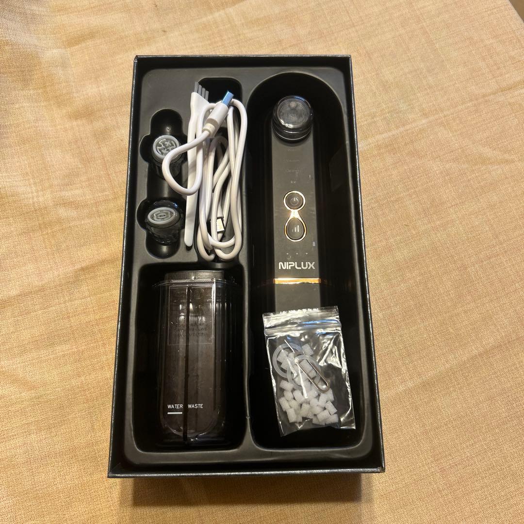 NIPLUX 毛穴吸引器 Multi Skin Cleaner 美顔器