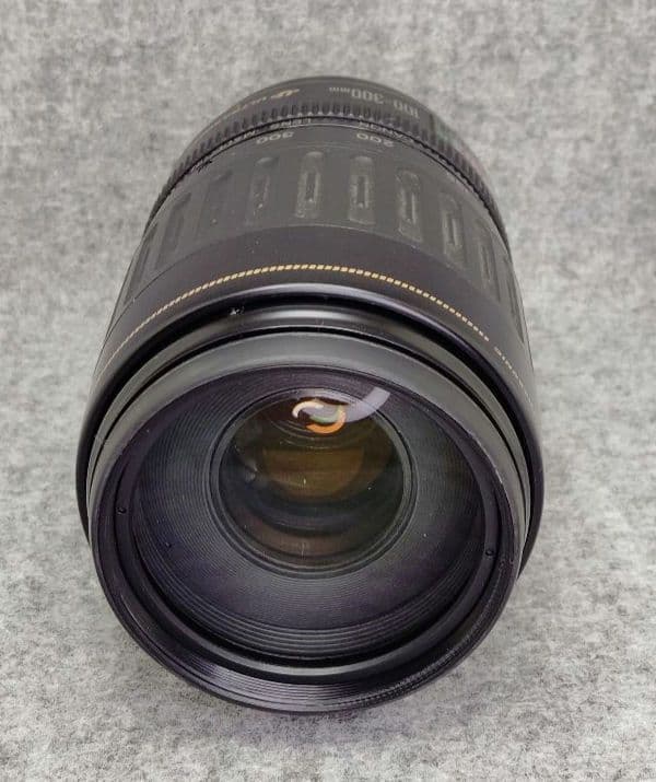 キヤノン　EF100-300mm F4.5-5.6 USM 望遠ズームレンズ