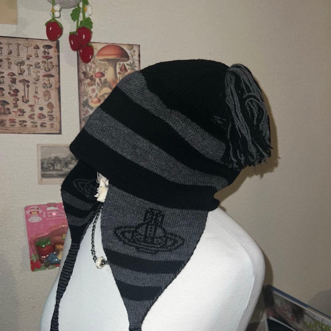 Vivienne Westwood ニット帽 黒とグレーのストライプ