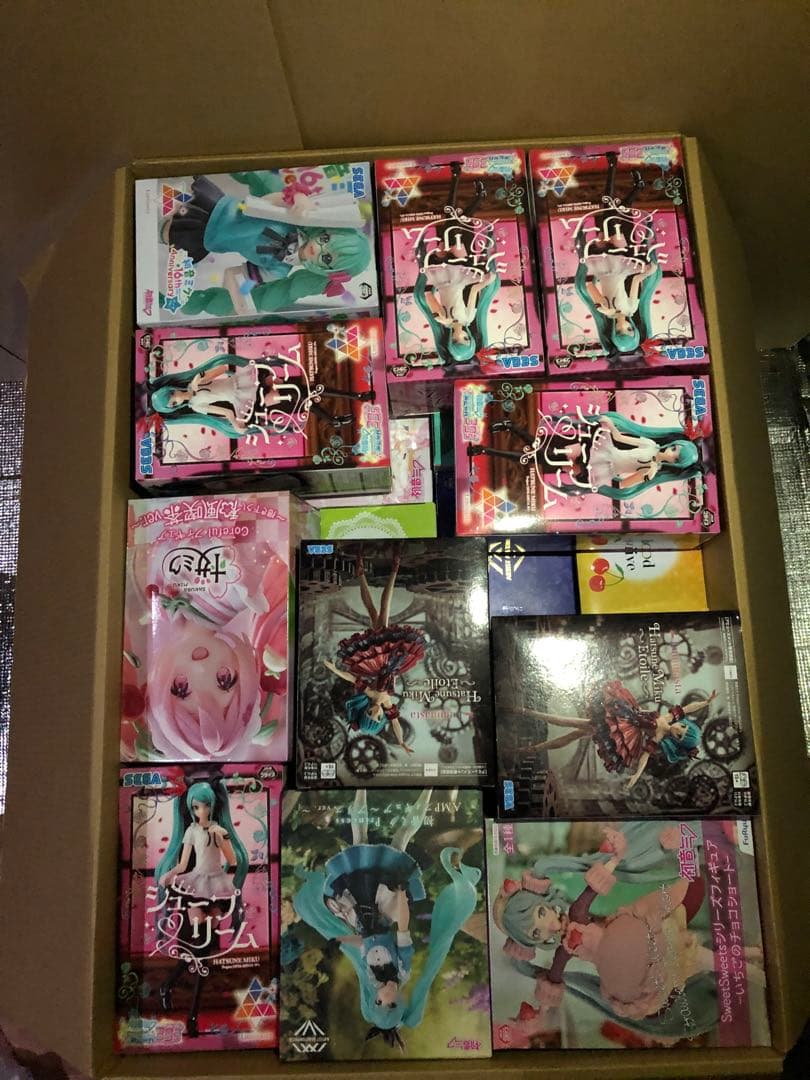 初音ミク　フィギュア　AMP マーメイド　桜ミク　おでかけ　fashion50個