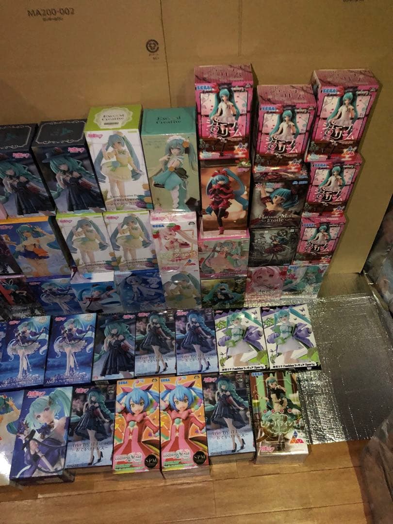 初音ミク　フィギュア　AMP マーメイド　桜ミク　おでかけ　fashion50個