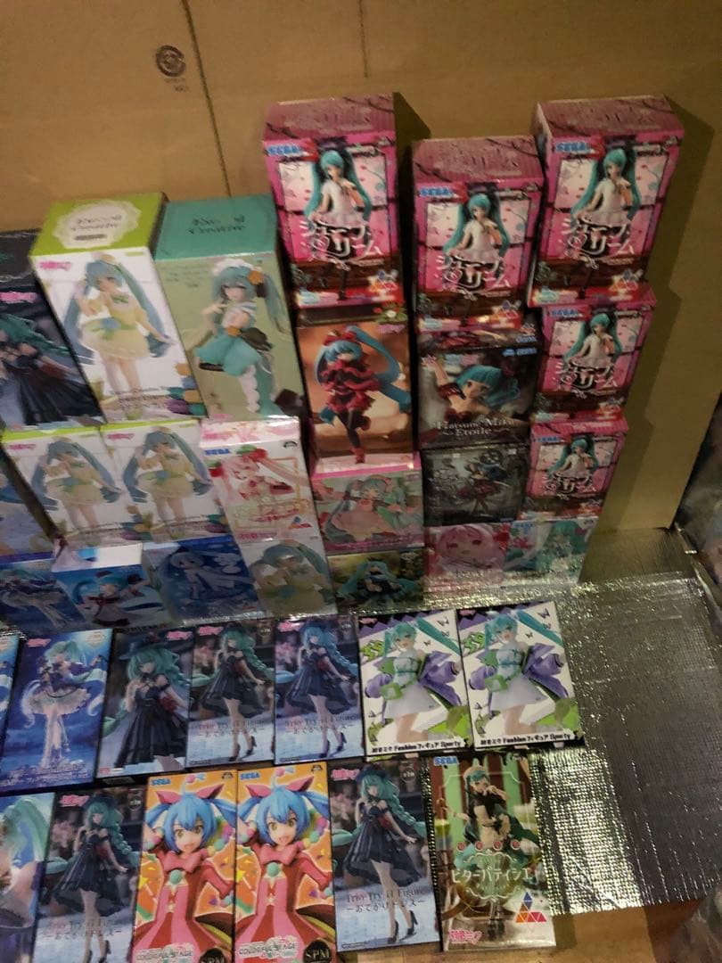 初音ミク　フィギュア　AMP マーメイド　桜ミク　おでかけ　fashion50個