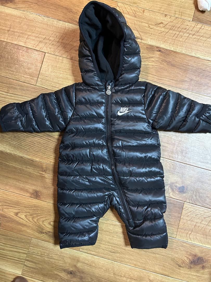 Nike ブラックダウン風アウター 3M新品