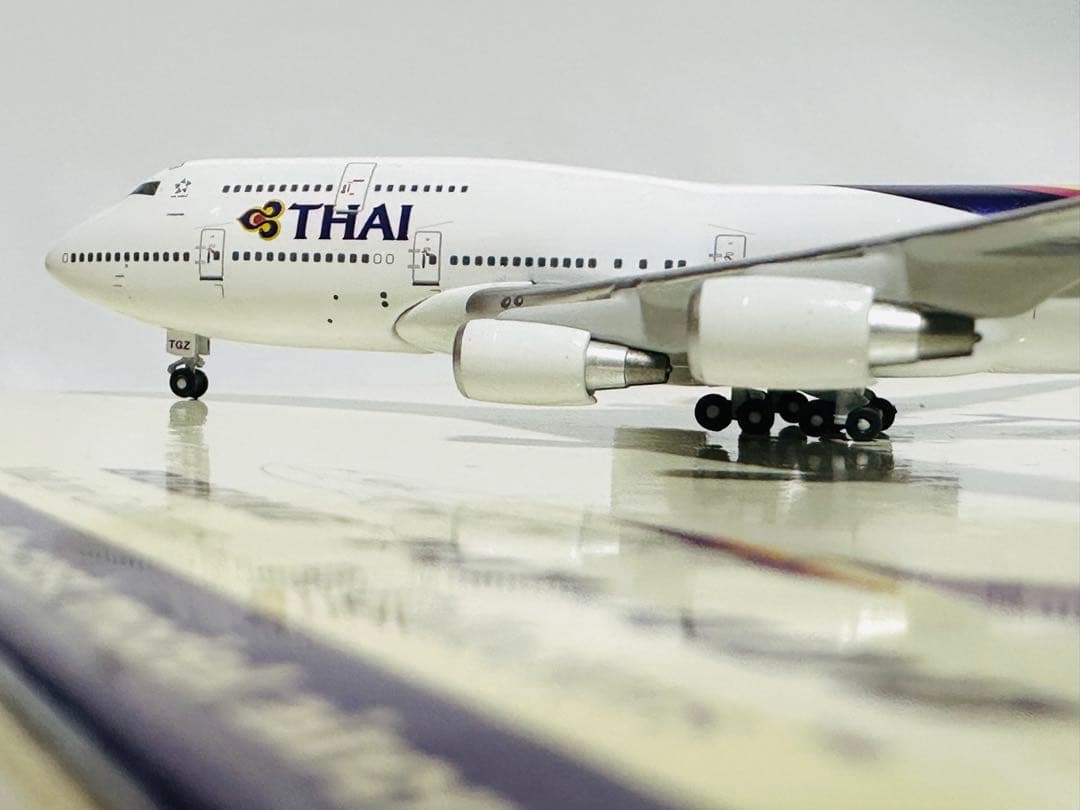 Gemini 1/400 B747-400 THAI タイ航空
