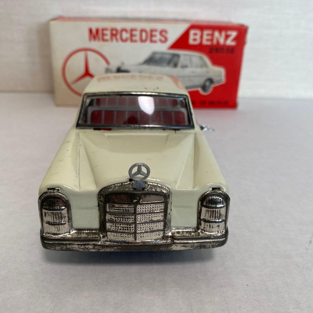 市村商店　プリキの自動車　MERCEDES BENZ 250SE